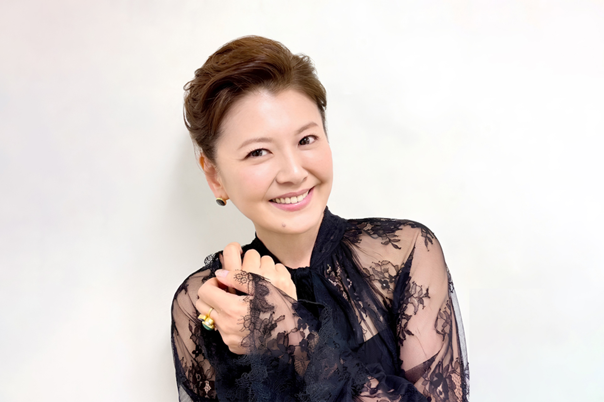 スイートステイプラン先行販売のお知らせ　南野陽子 クリスマスディナー&コンサート2026