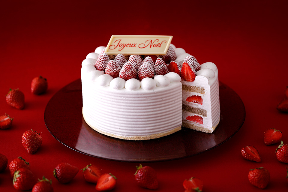 新エクストラスーパーあまおうショートケーキ