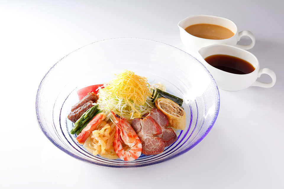 Chilled Noodles with Mixed Toppings