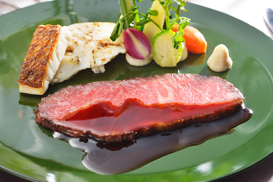 フランス料理 二の皿の料理写真